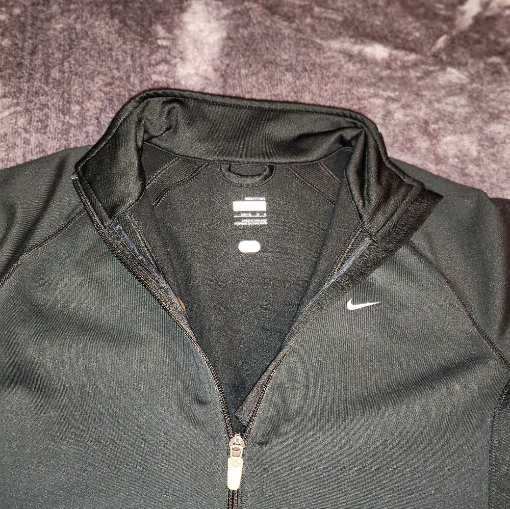 Nike fitdry jacket size medium